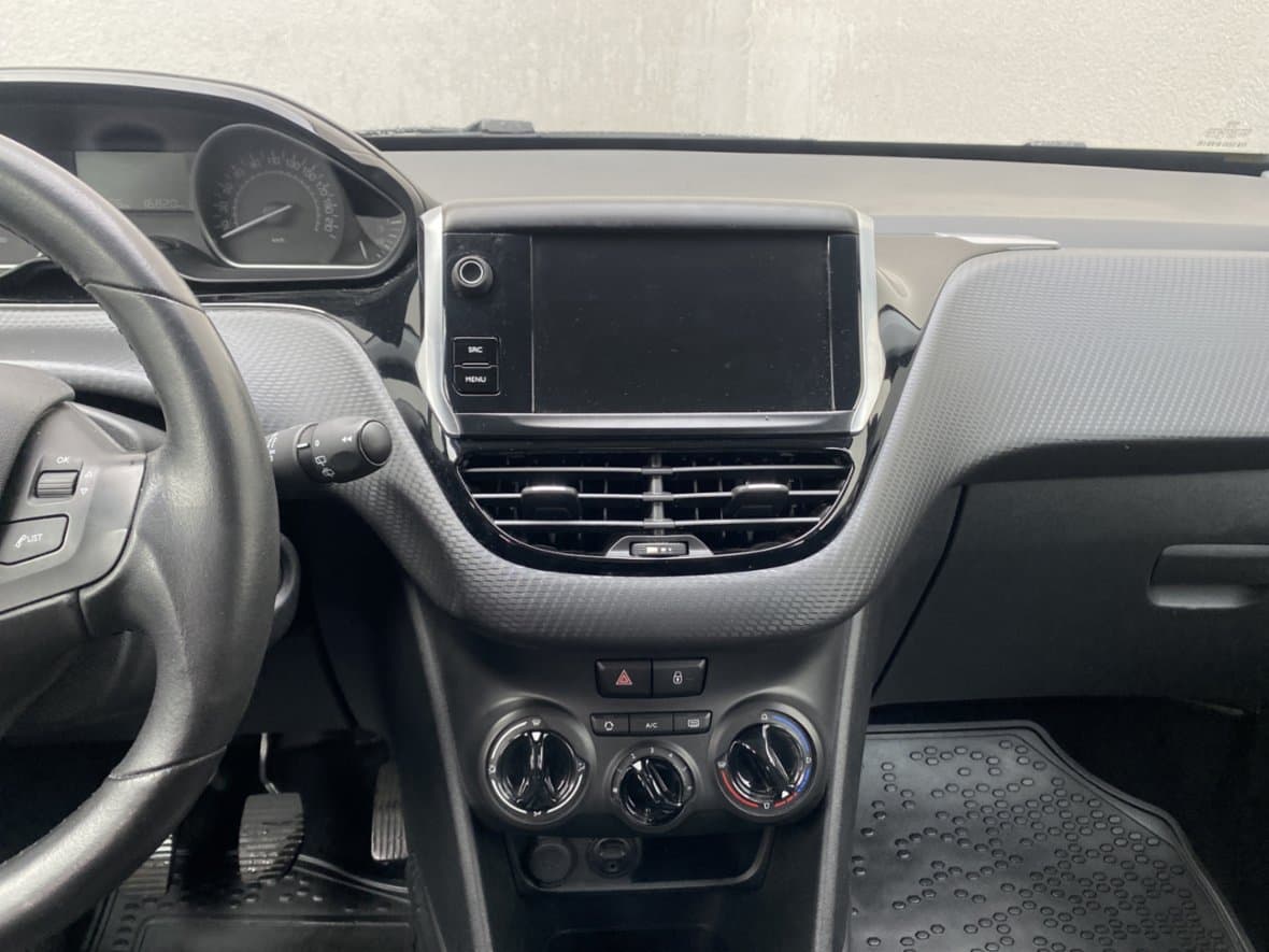 2018 Peugeot 2008 - 12