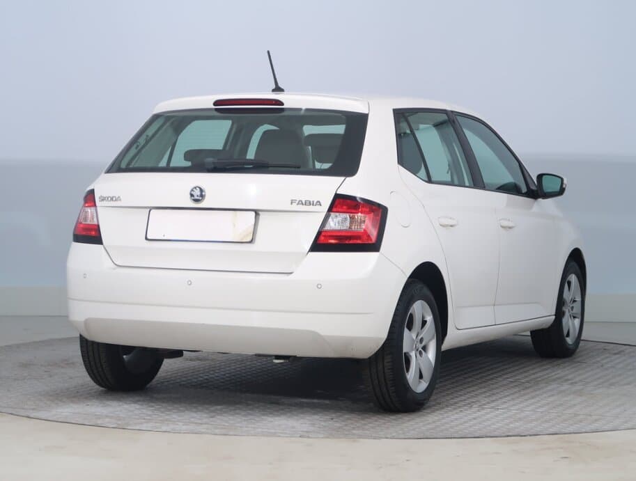 2016 Škoda FABIA - 7