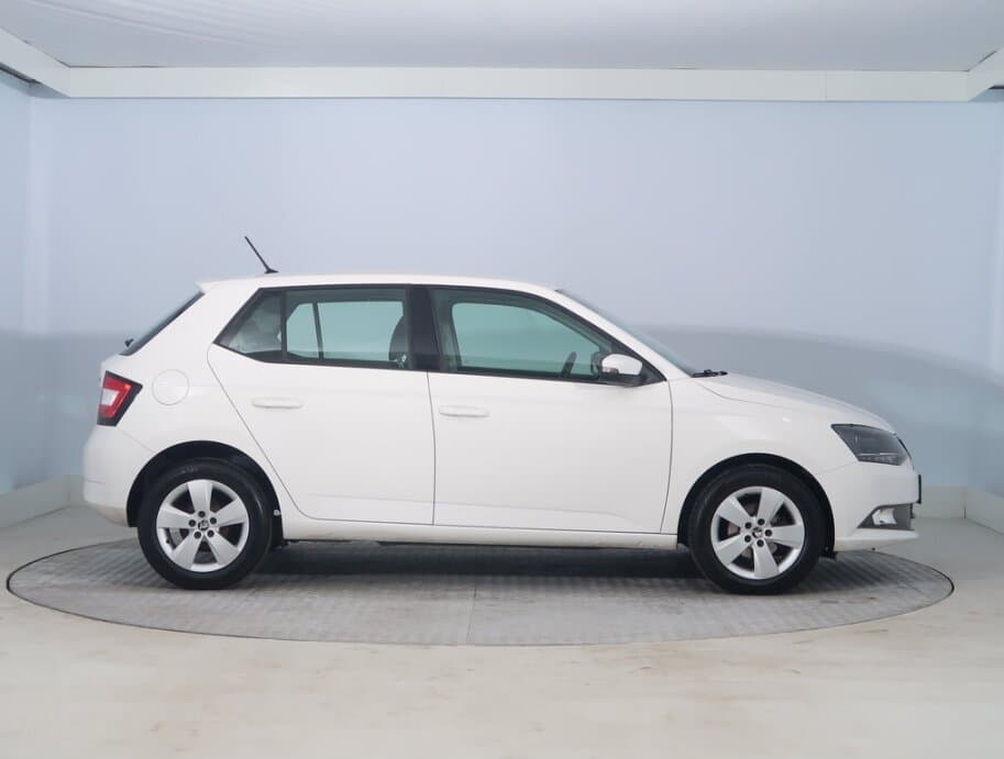 2016 Škoda FABIA - 8