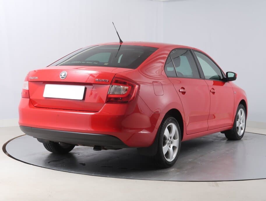 2014 Škoda RAPID - 13