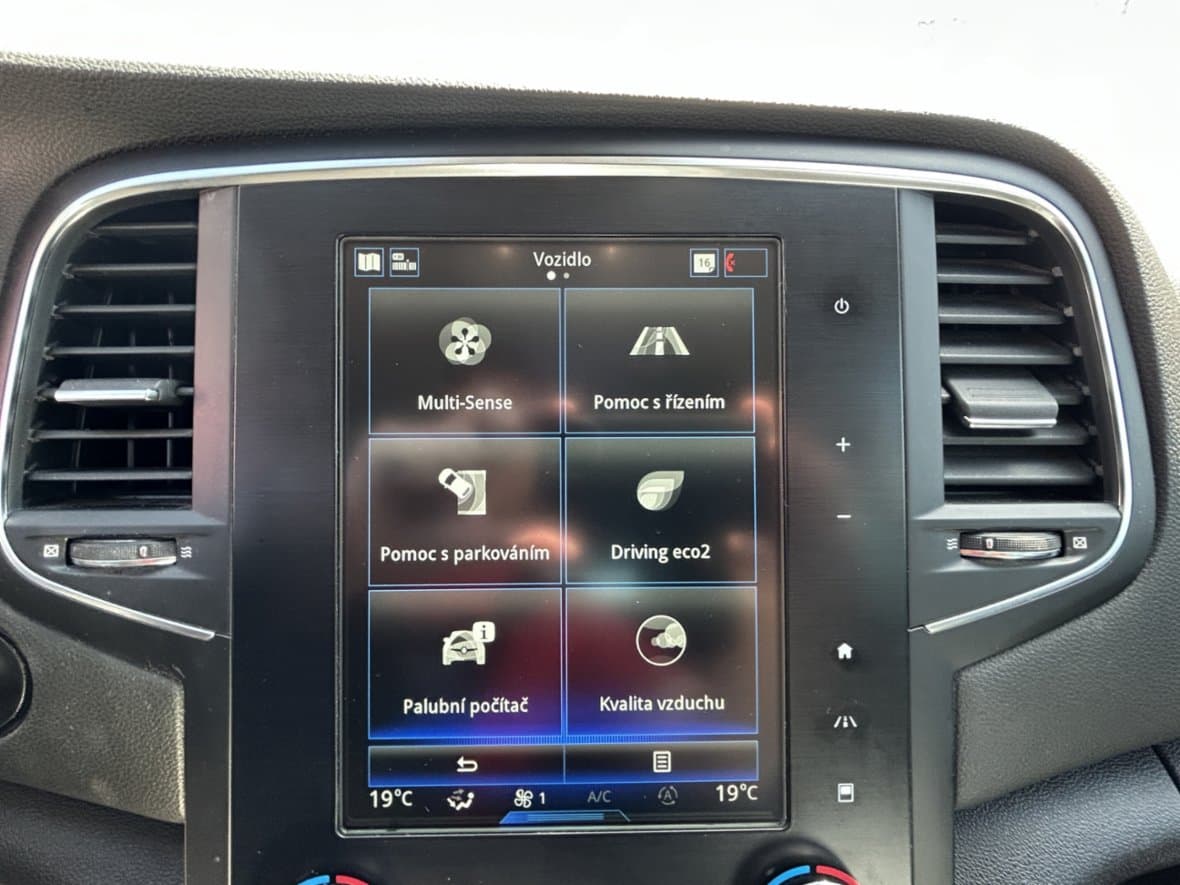 2019 Renault MEGANE - 15