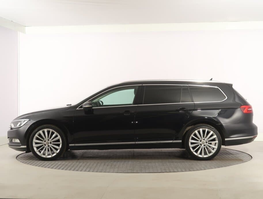 2015 Volkswagen PASSAT - 4
