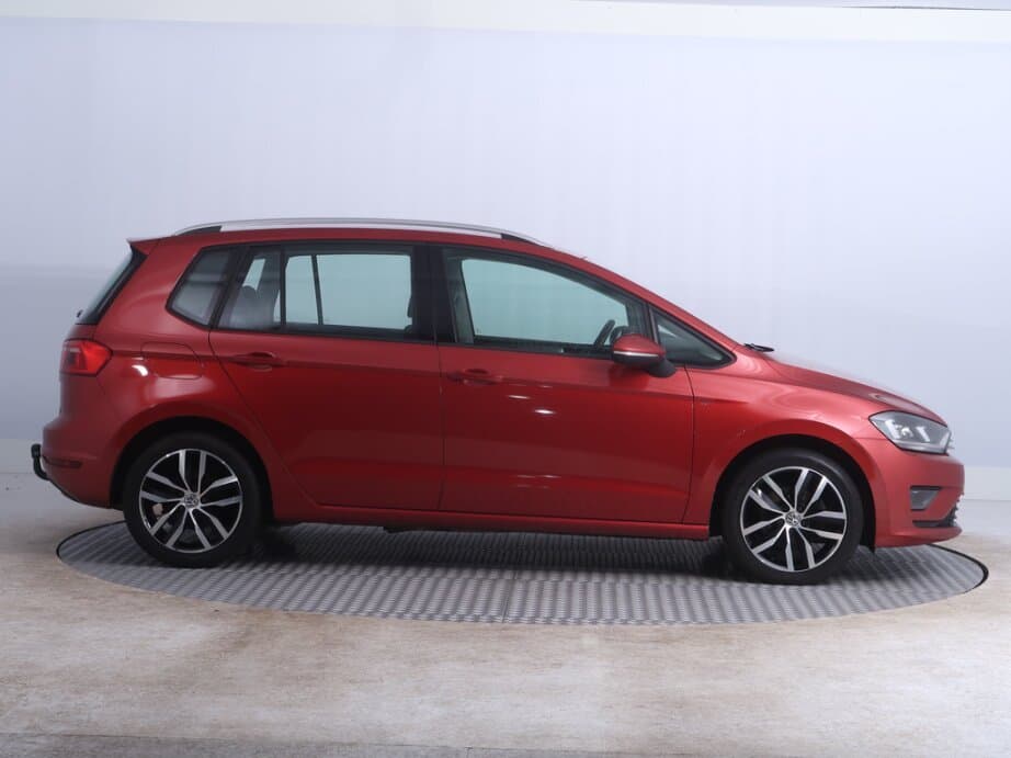 2016 Volkswagen GOLF - 8