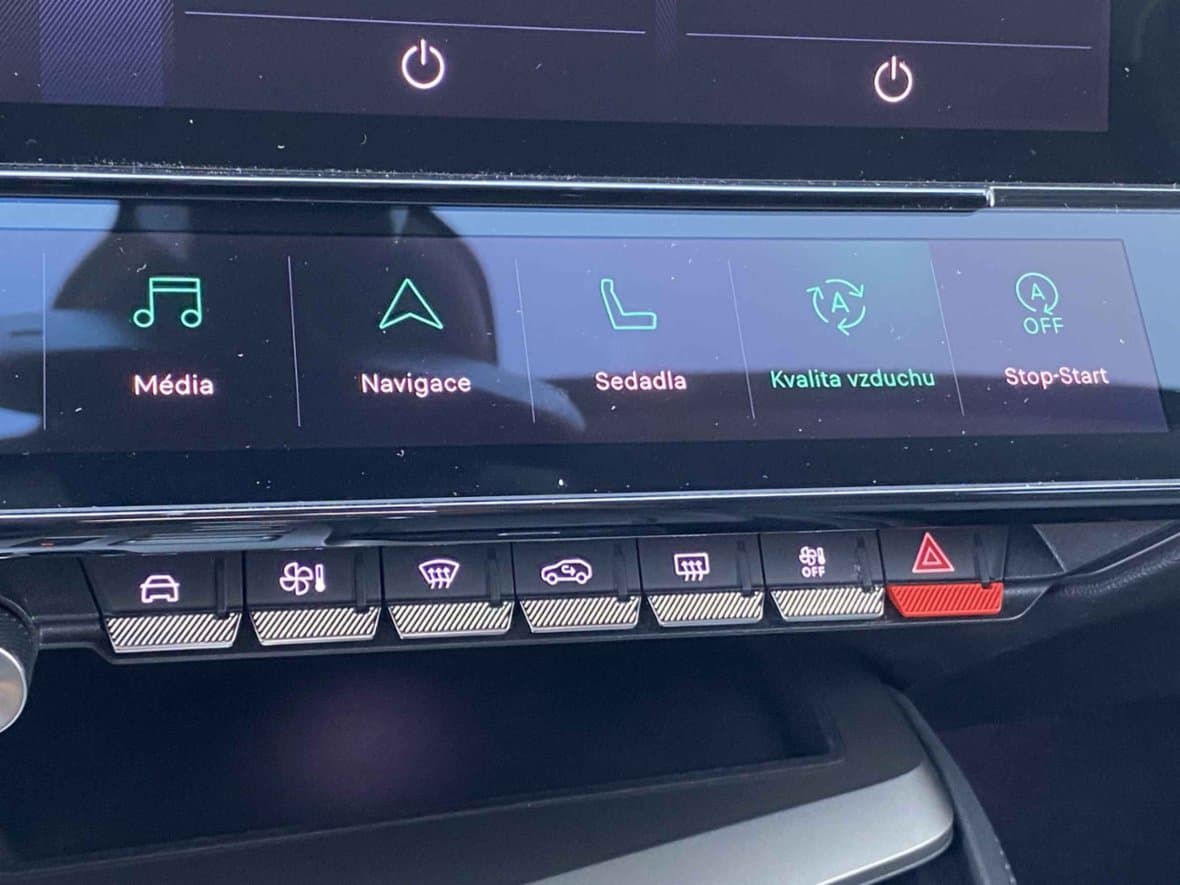 2024 Peugeot 408 - 16