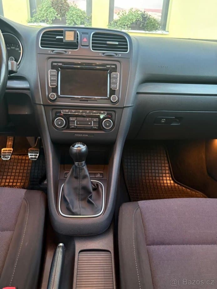 2011 Volkswagen GOLF - 6