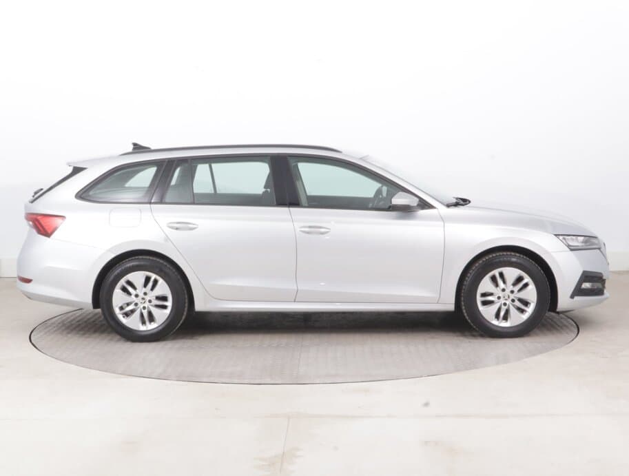 2022 Škoda OCTAVIA - 8