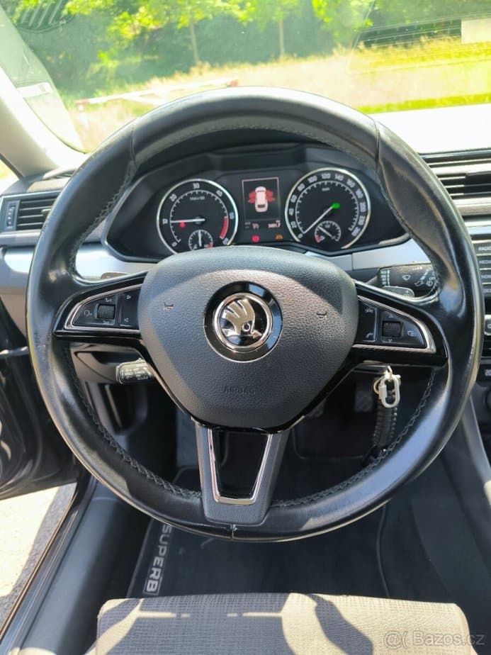 2015 Škoda SUPERB - 10