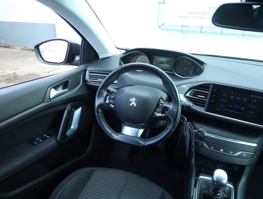 2019 Peugeot 308 - 9