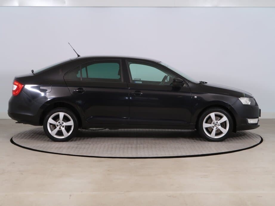 2013 Škoda RAPID - 8