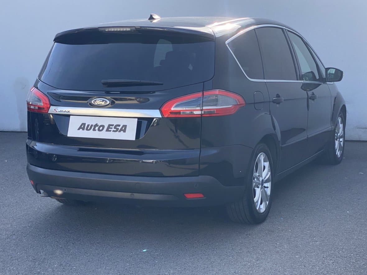 2012 Ford S-MAX - 4