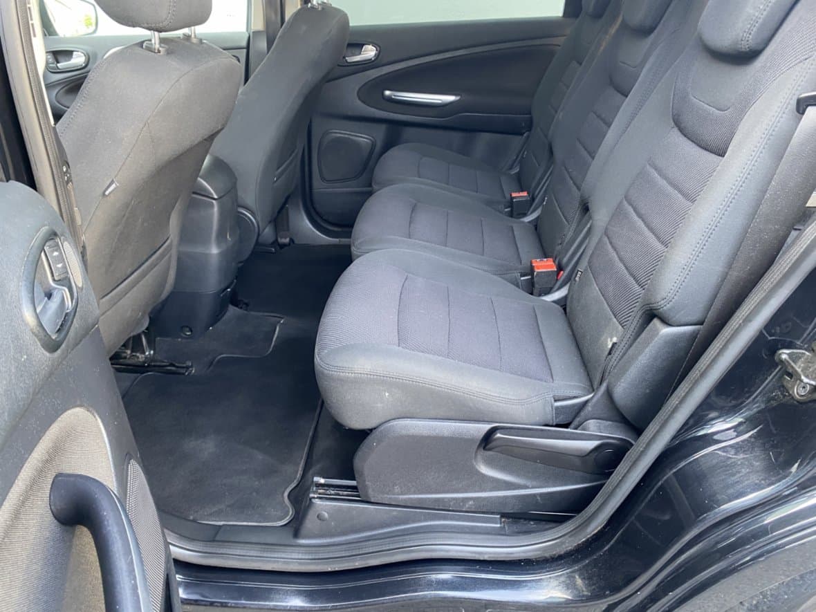 2012 Ford S-MAX - 10