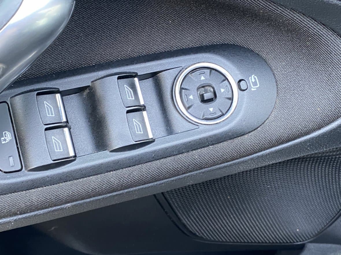 2012 Ford S-MAX - 11