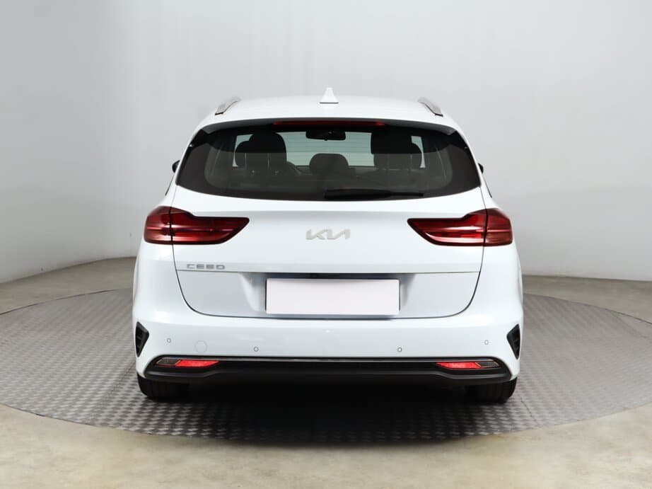 2022 Kia CEE'D - 6