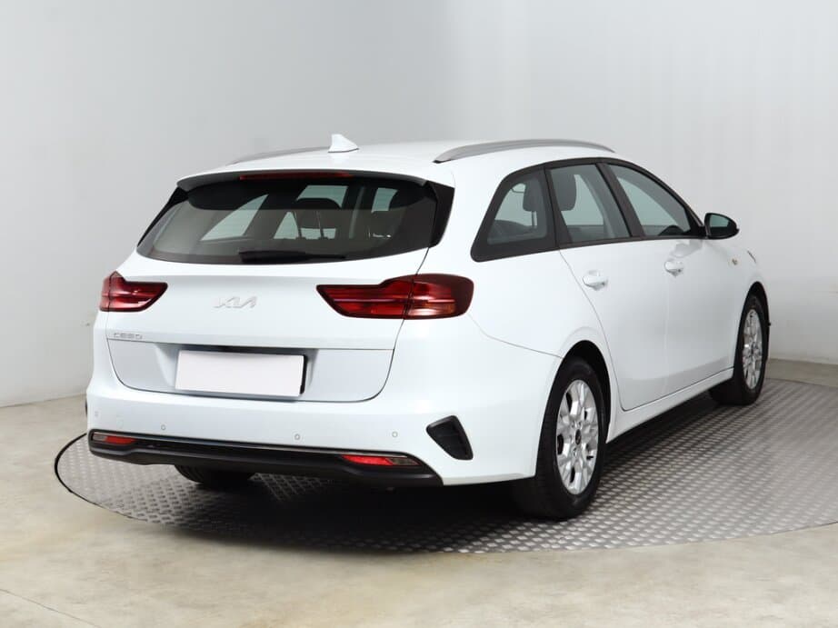 2022 Kia CEE'D - 7