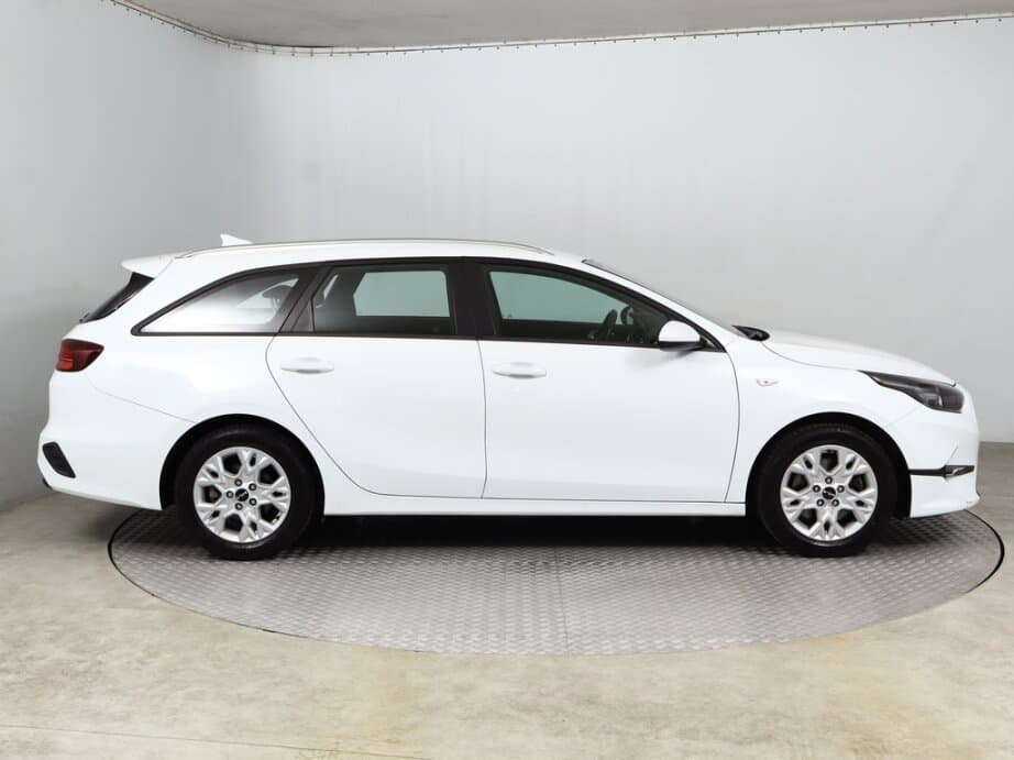 2022 Kia CEE'D - 8
