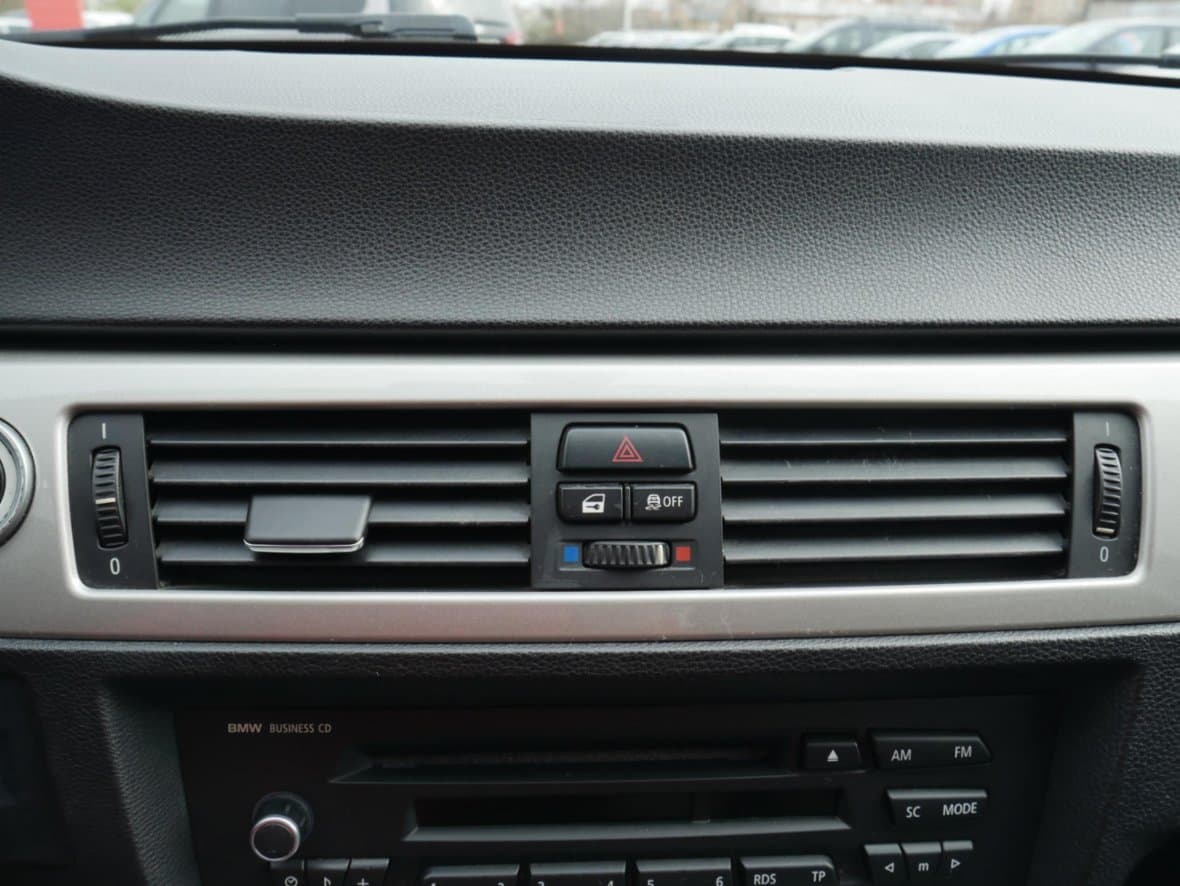 2012 BMW 3-SERIES - 16