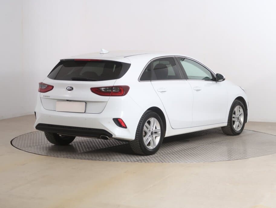 2019 Kia CEE'D - 13