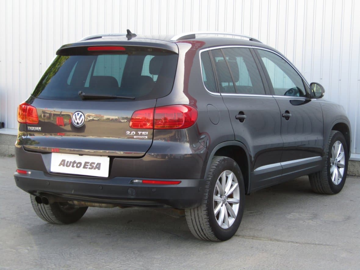 2015 Volkswagen TIGUAN - 4