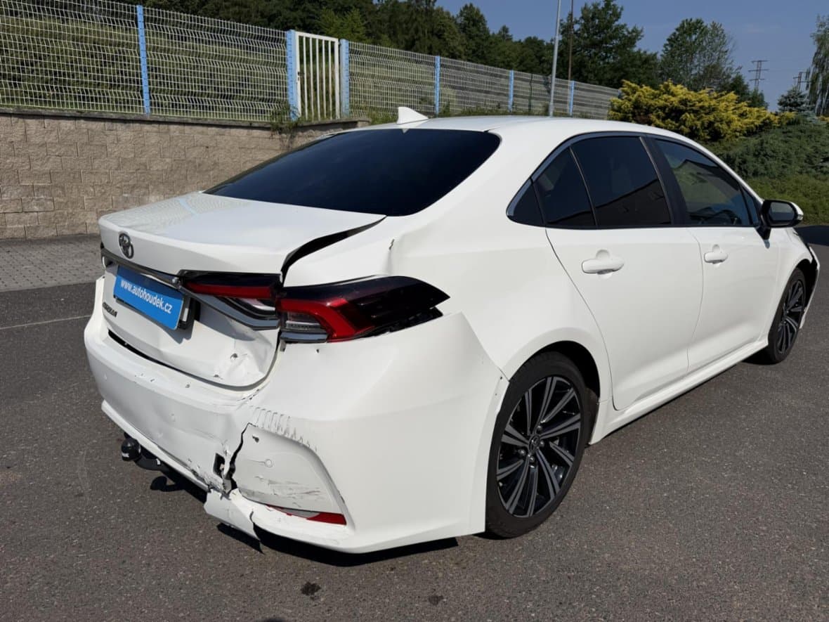 2023 Toyota COROLLA - 4