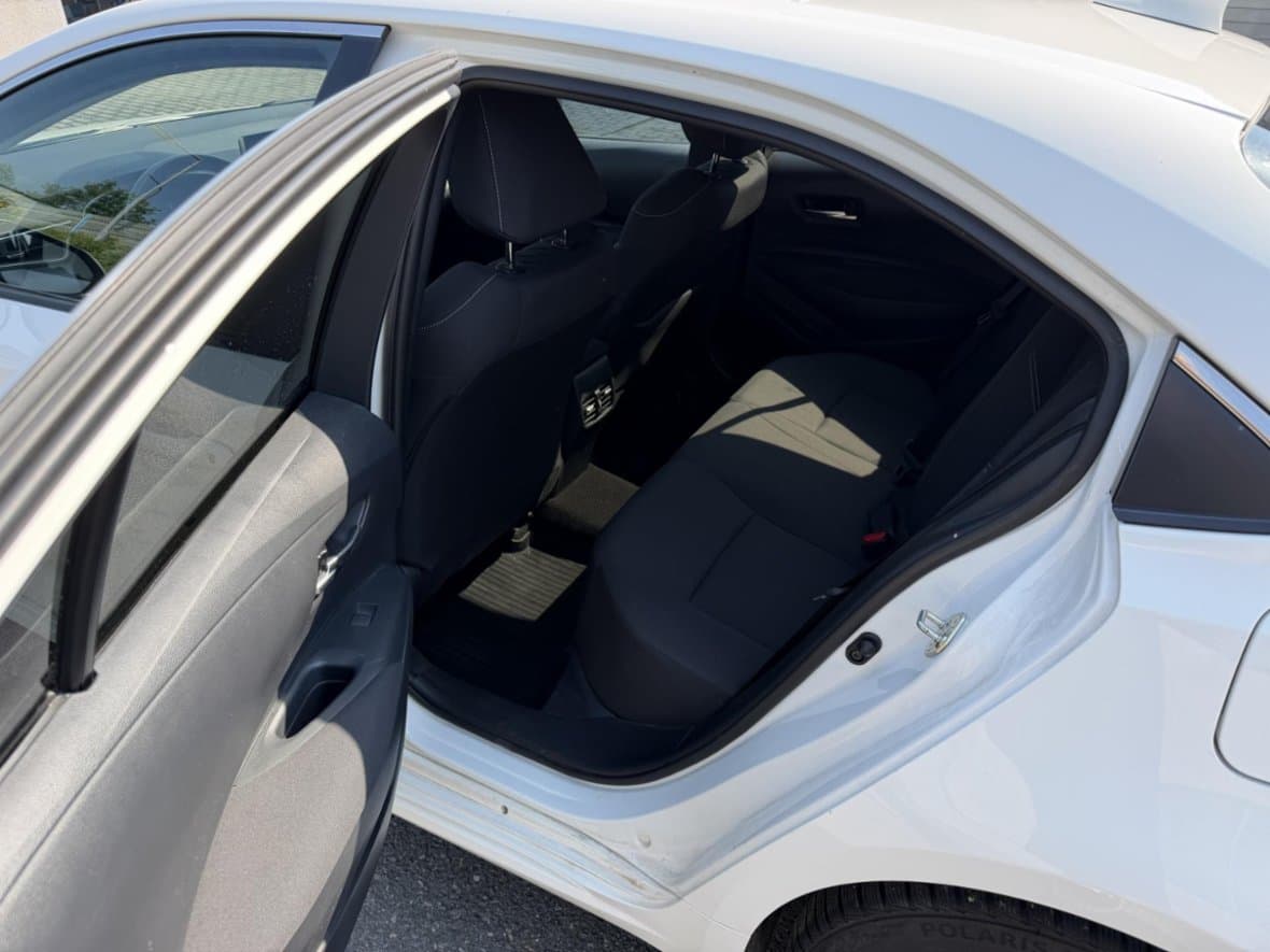 2023 Toyota COROLLA - 18
