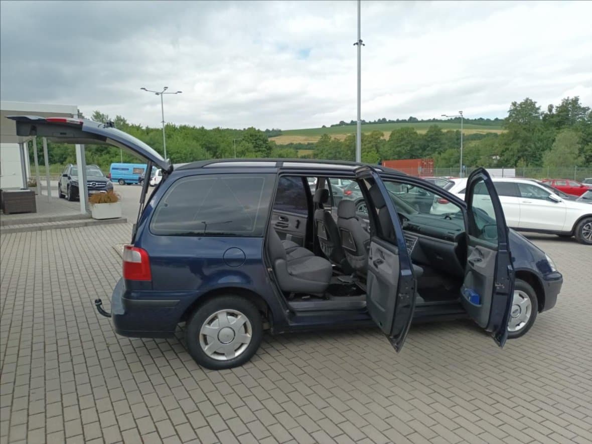 2001 Ford GALAXY - 9