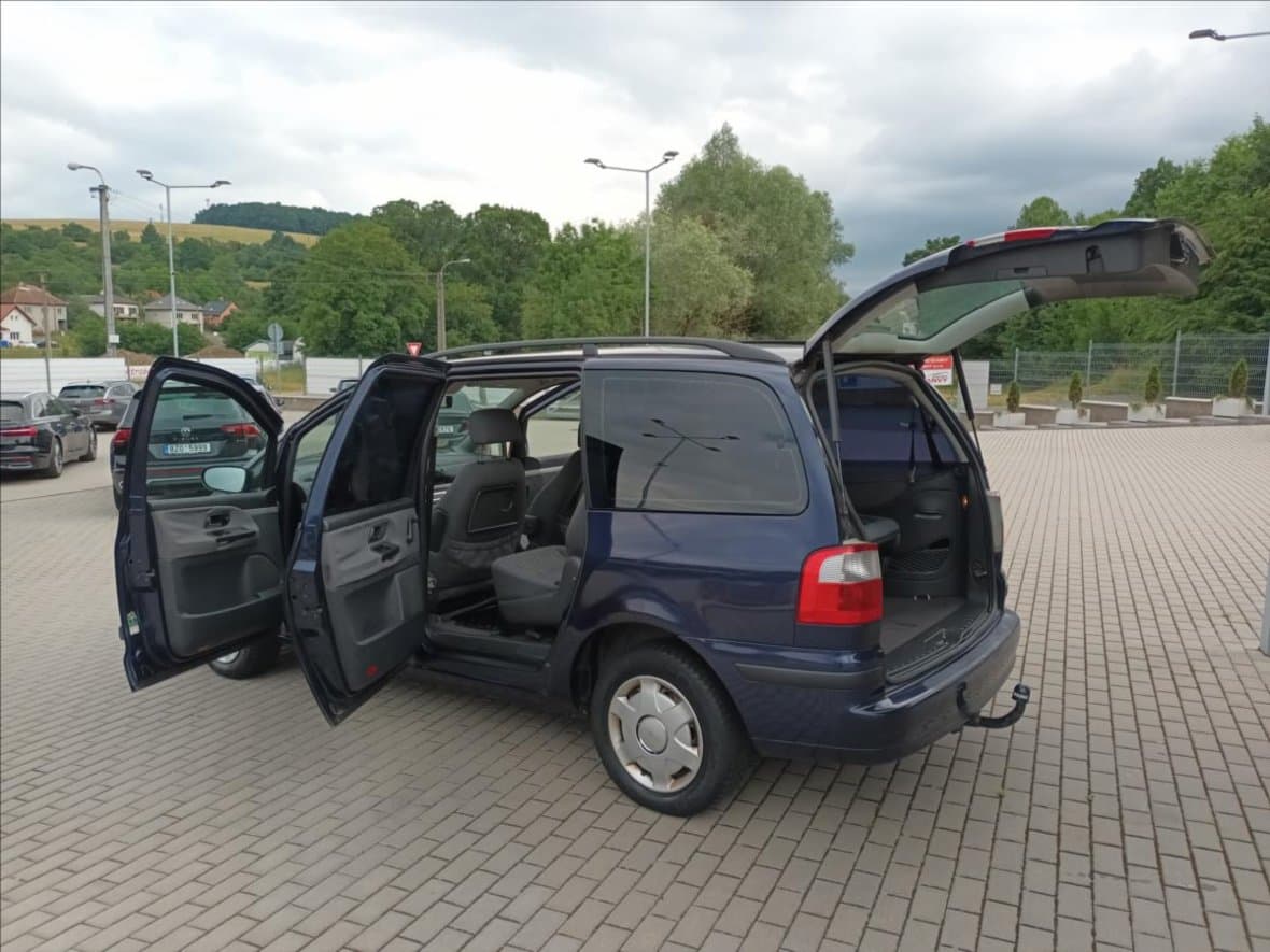 2001 Ford GALAXY - 10