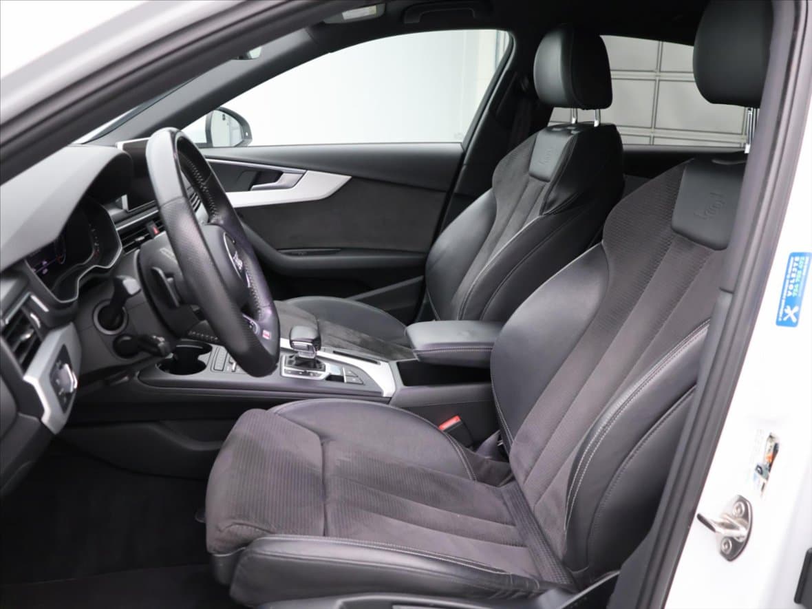 2017 Audi A4 - 11