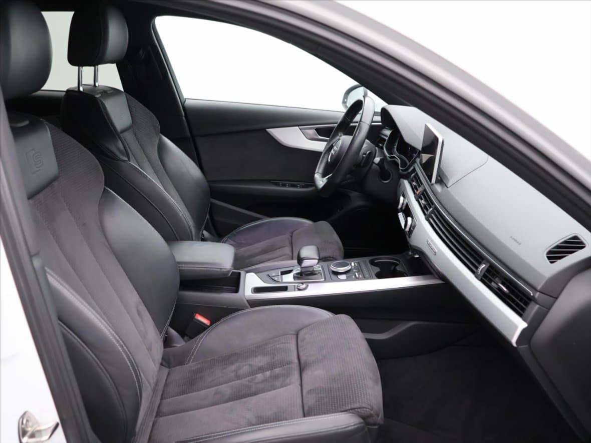 2017 Audi A4 - 12