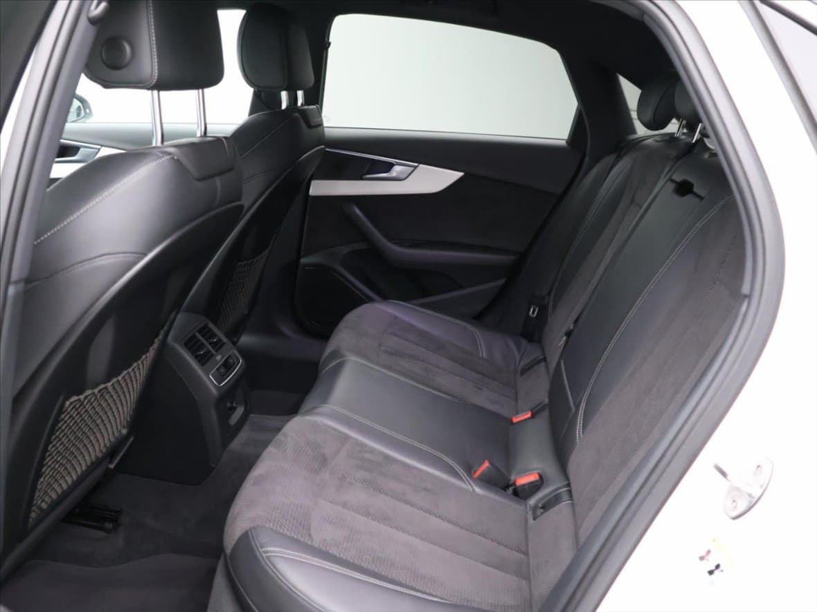 2017 Audi A4 - 14