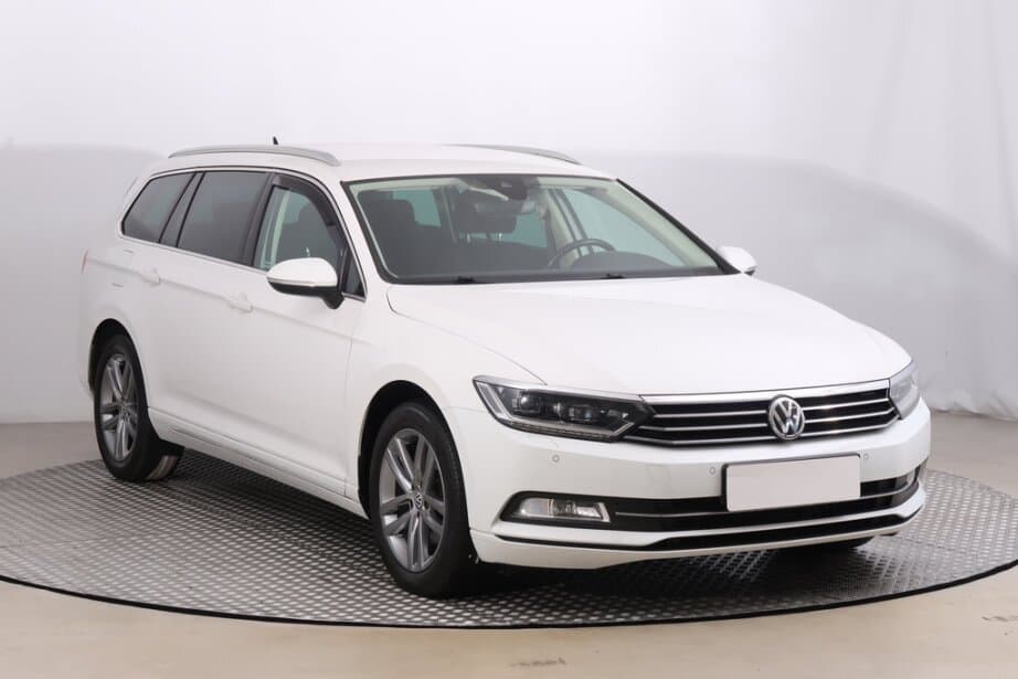 VW Passat, 2.0 TDIBusiness , Automat, Serv.kniha,,