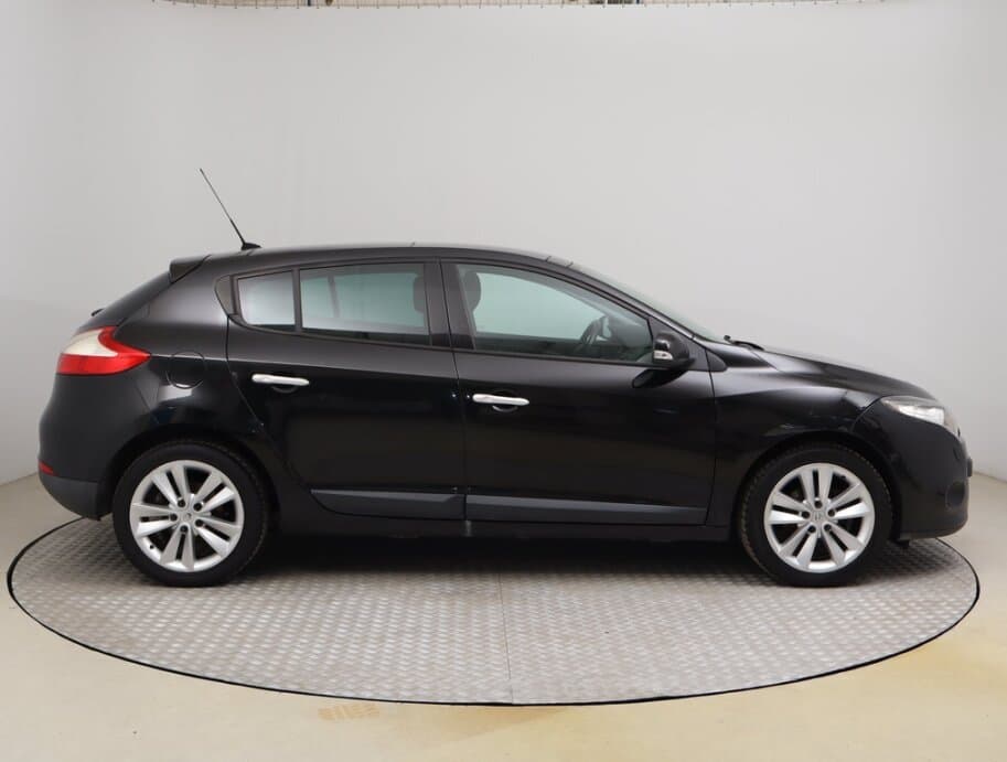 2011 Renault MEGANE - 8