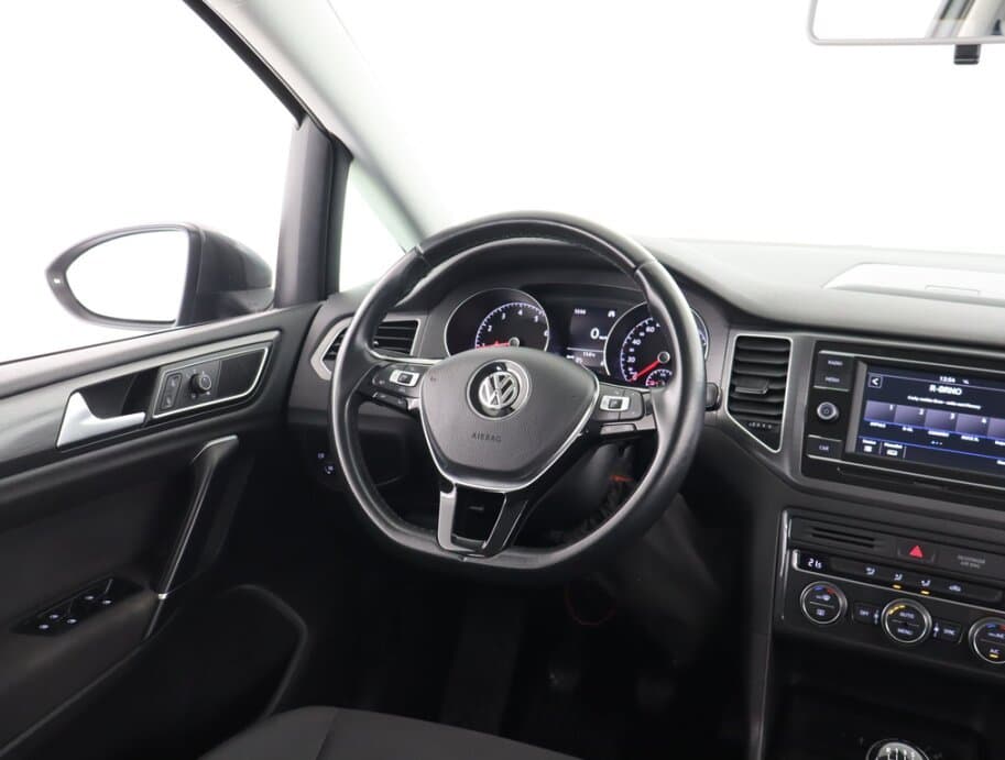 2018 Volkswagen GOLF - 9