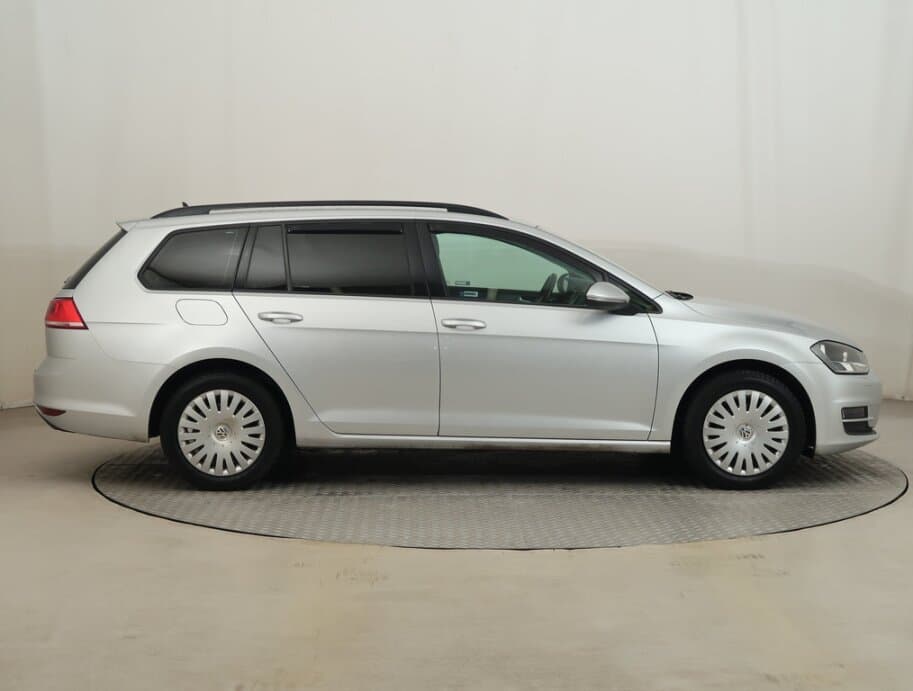 2015 Volkswagen GOLF - 8