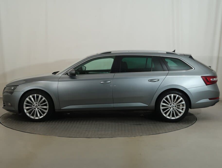 2017 Škoda SUPERB - 4