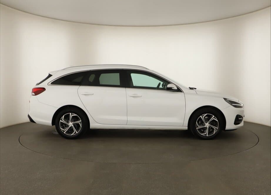 2022 Hyundai i30 - 8