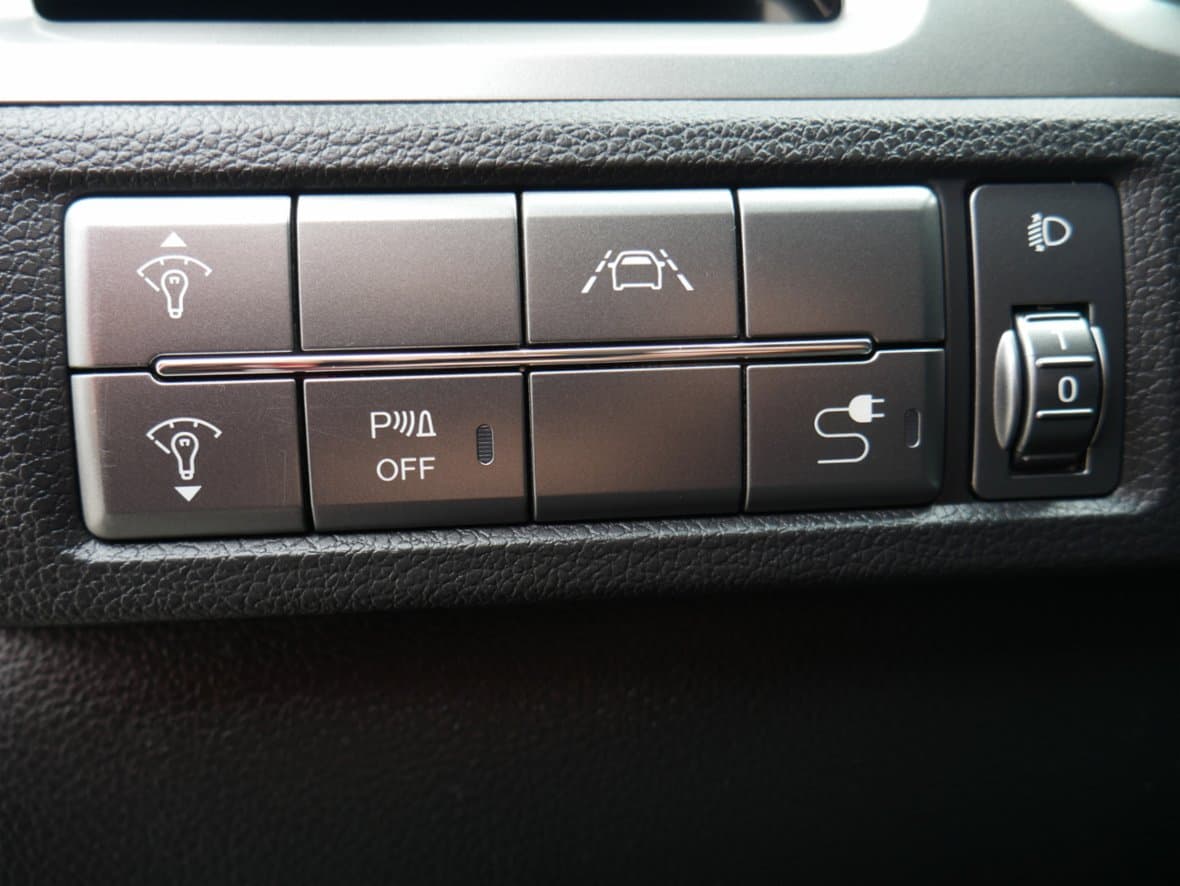 2021 SsangYong KORANDO - 16