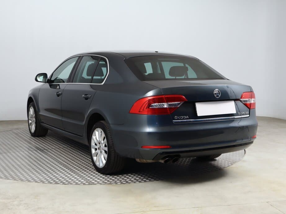 2014 Škoda SUPERB - 5