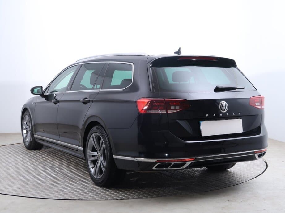 2020 Volkswagen PASSAT - 5
