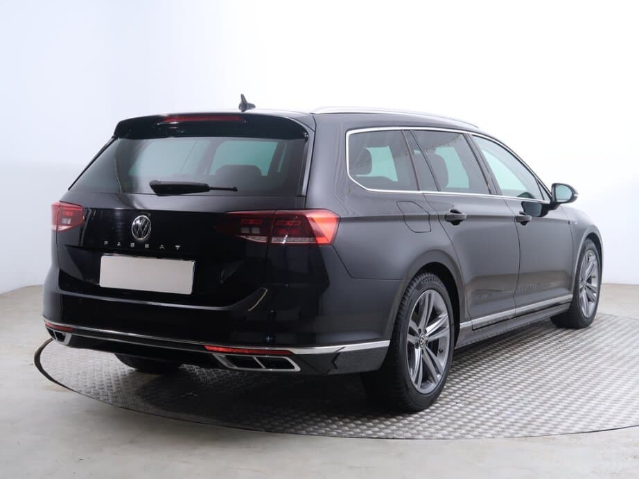 2020 Volkswagen PASSAT - 7