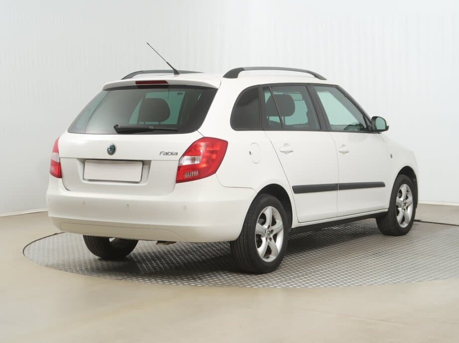 2008 Škoda FABIA - 7