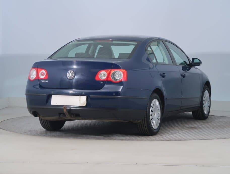 2009 Volkswagen PASSAT - 7