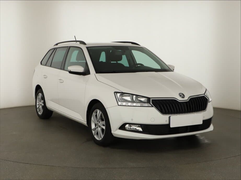 Skoda Fabia, 1.0 TSIAmbition Plus , ČR,1.maj,,