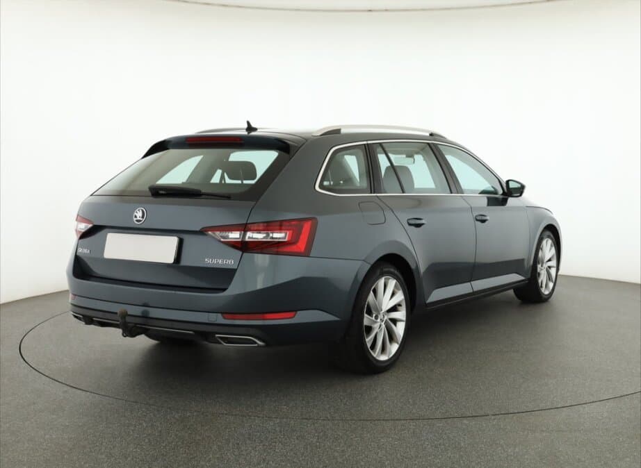 2017 Škoda SUPERB - 7