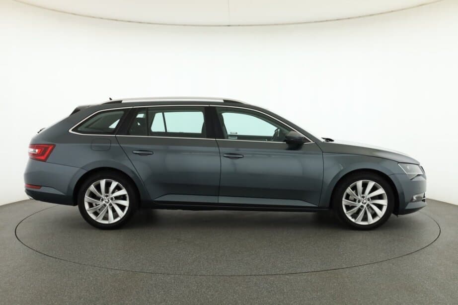 2017 Škoda SUPERB - 8