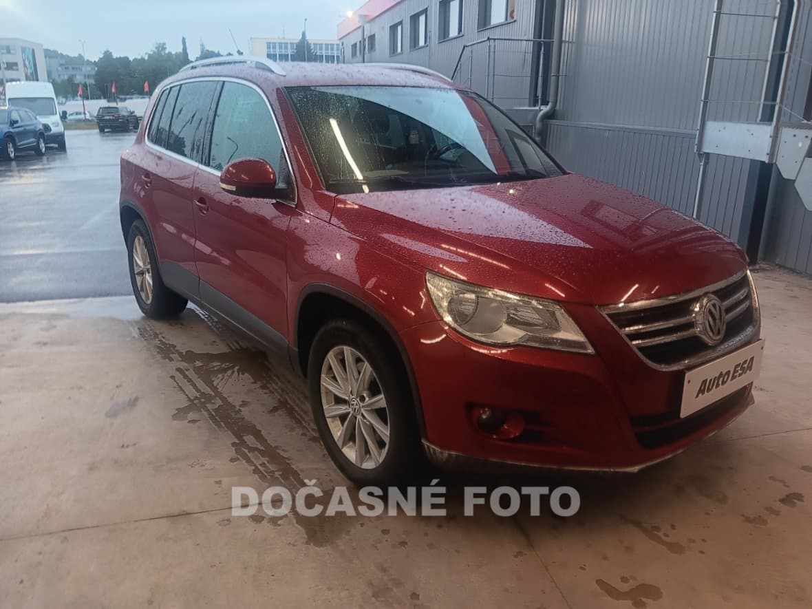 2010 Volkswagen TIGUAN