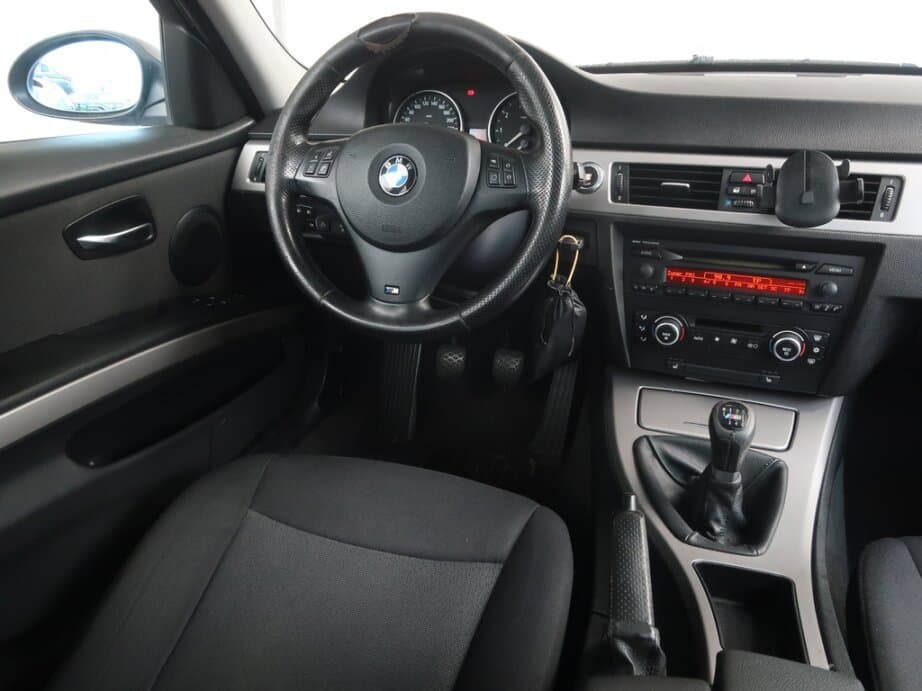 2006 BMW 3-SERIES - 9