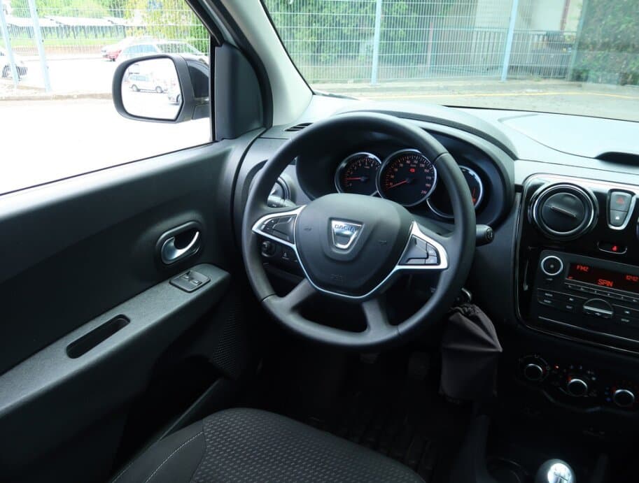 2021 Dacia LODGY - 9