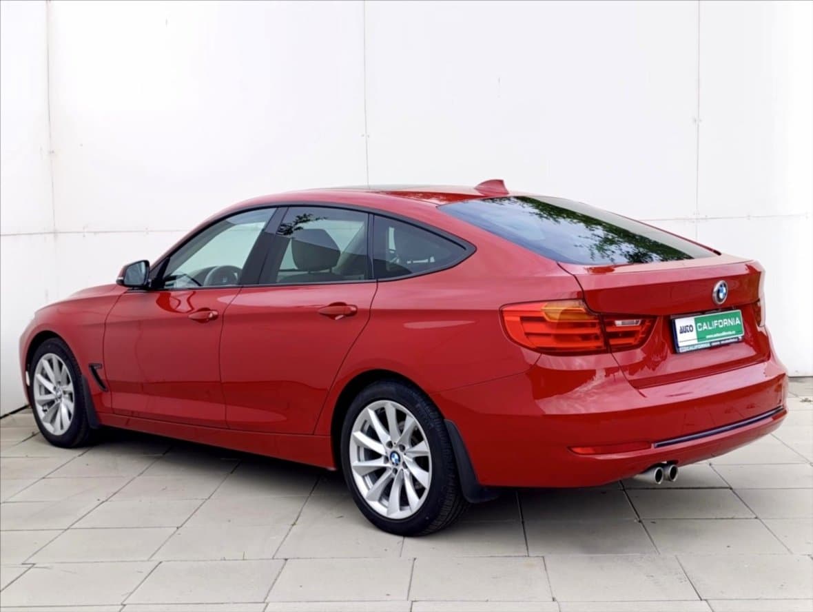 2014 BMW 3-SERIES - 10