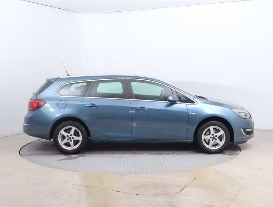 2016 Opel ASTRA - 8