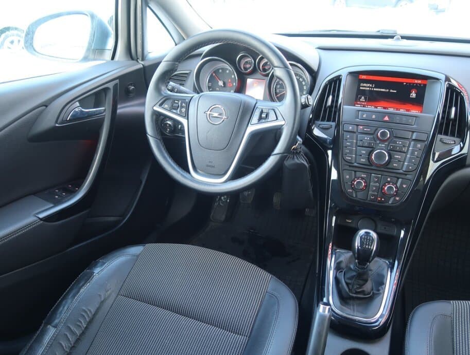 2016 Opel ASTRA - 9